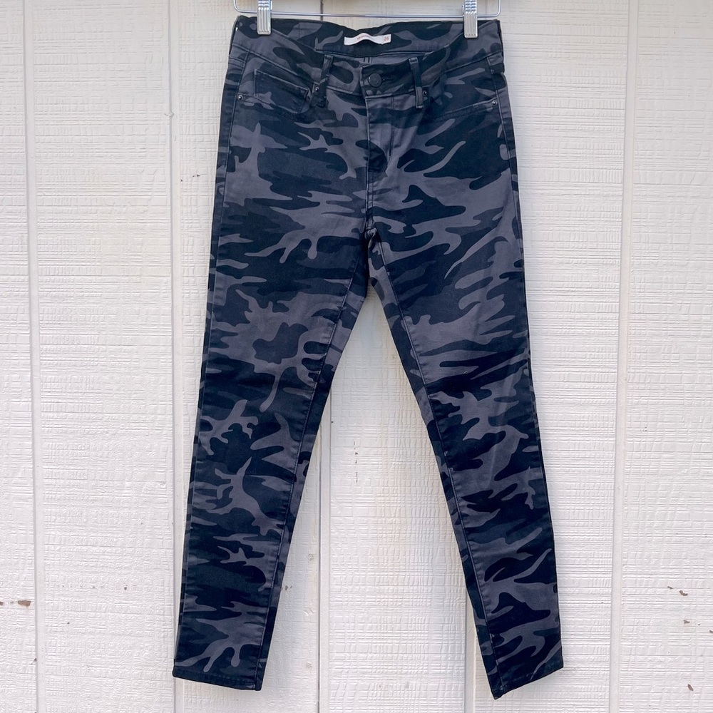 Levi’s Camouflage Skinny Jeans